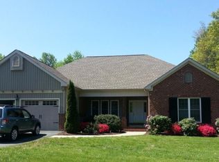 8472 Austin Hill Ln, Tobaccoville, NC 27050
