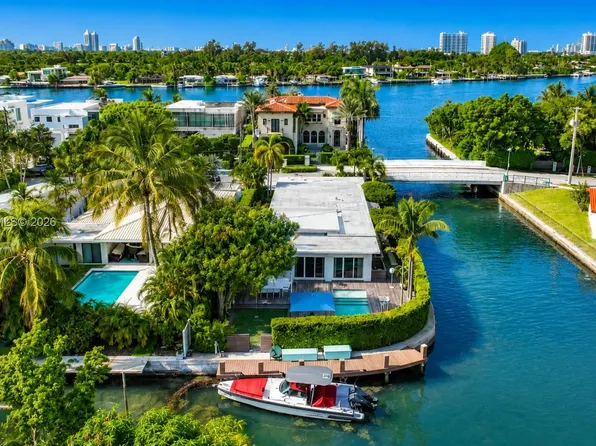 1885 Daytonia Rd, Miami Beach, FL 33141