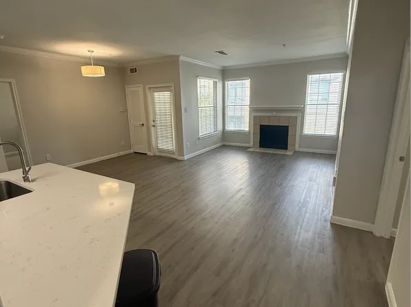 (undisclosed Address), Austin, TX 78748
