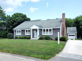 44 Eldredge Sq, Chatham, MA 02633