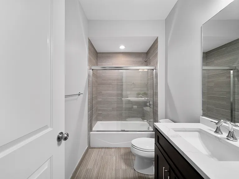 4017 N Monticello Ave #3 — Photo 5