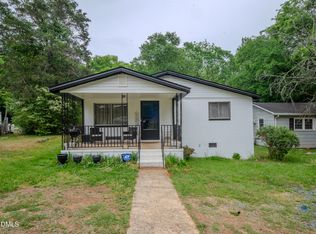 762 Hillsboro St, Pittsboro, NC 27312
