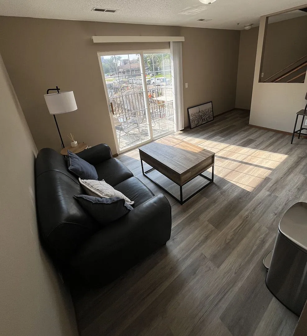 219 E Harrison St. — Photo 3