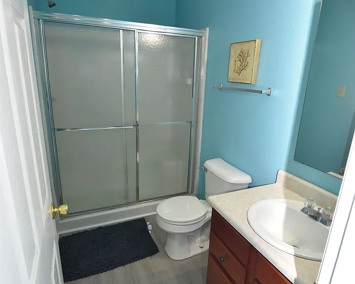 658 Florence Dr — Photo 16