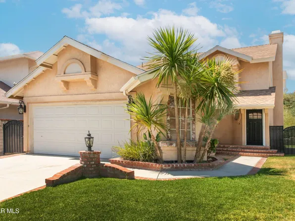 28721 Raintree Ln, Santa Clarita, CA 91390