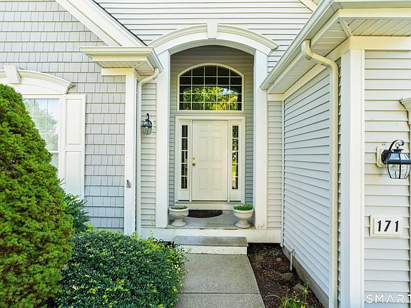 3rd image of 171 Country Club Drive #171