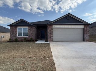 516 SW 11th St, Newcastle, OK 73065