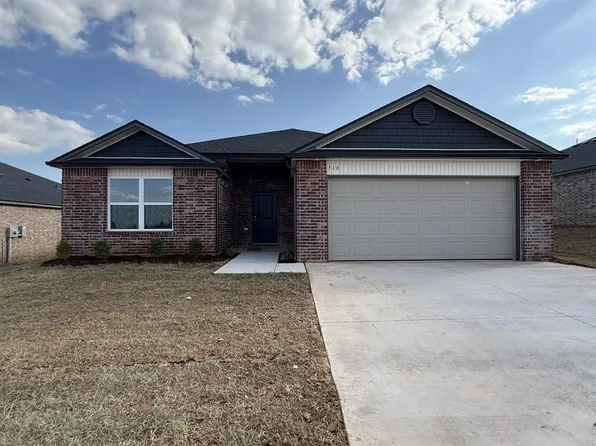 516 SW 11th St, Newcastle, OK 73065