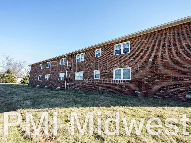 140 Maple Park Dr #3 — Photo 22
