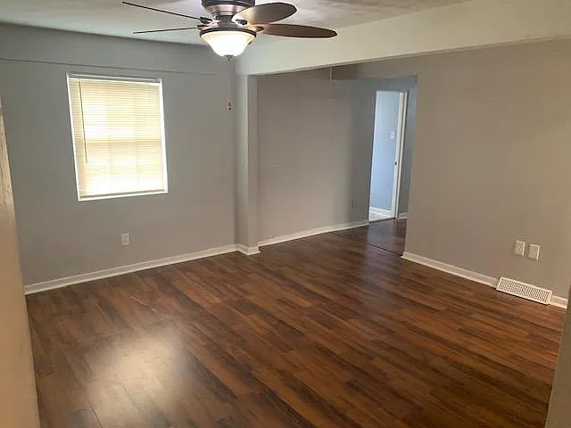 435 Elk St #1 — Photo 3
