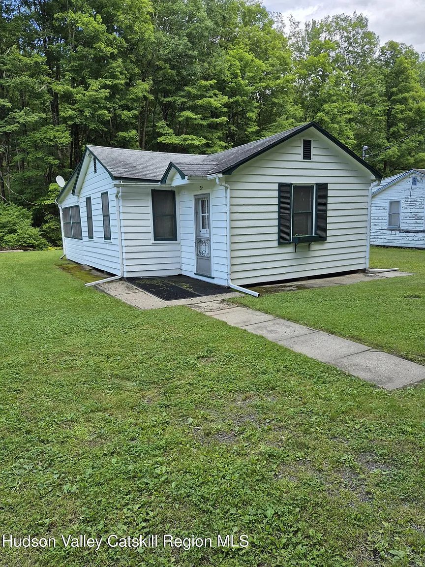 514 Upper Cherrytown Road photo 1