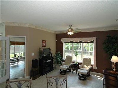 3rd image of 6600 Wheatfields Ct