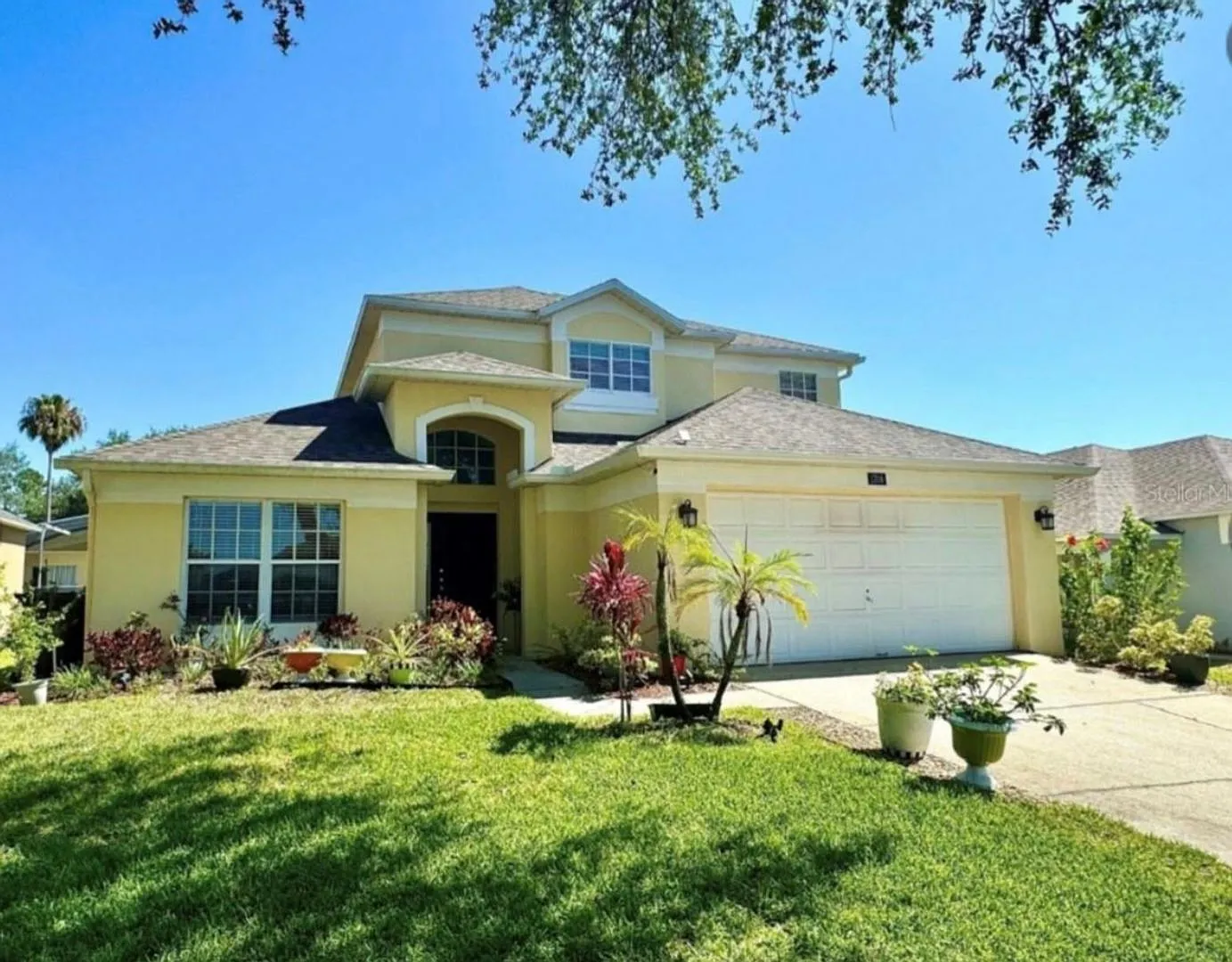 5 Bedroom 3 Bathroom and private pool Home For Rent in Davenport — Photo 1