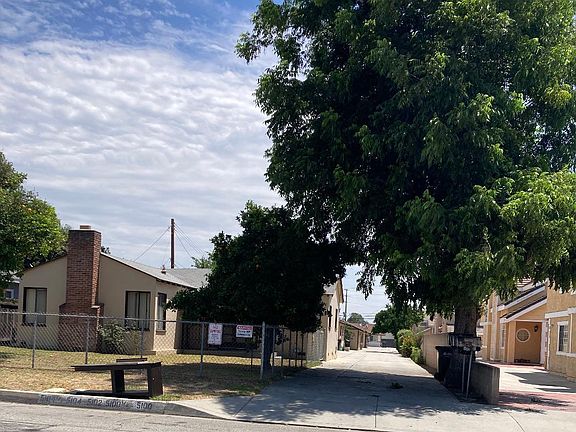 3rd image of 5102 Sereno Dr #2