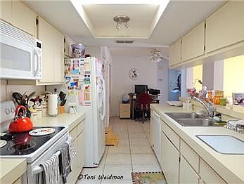 5th image of 4802 Lake Valencia Blvd E