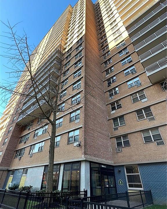 1st image of 464 Neptune Ave APT 4E