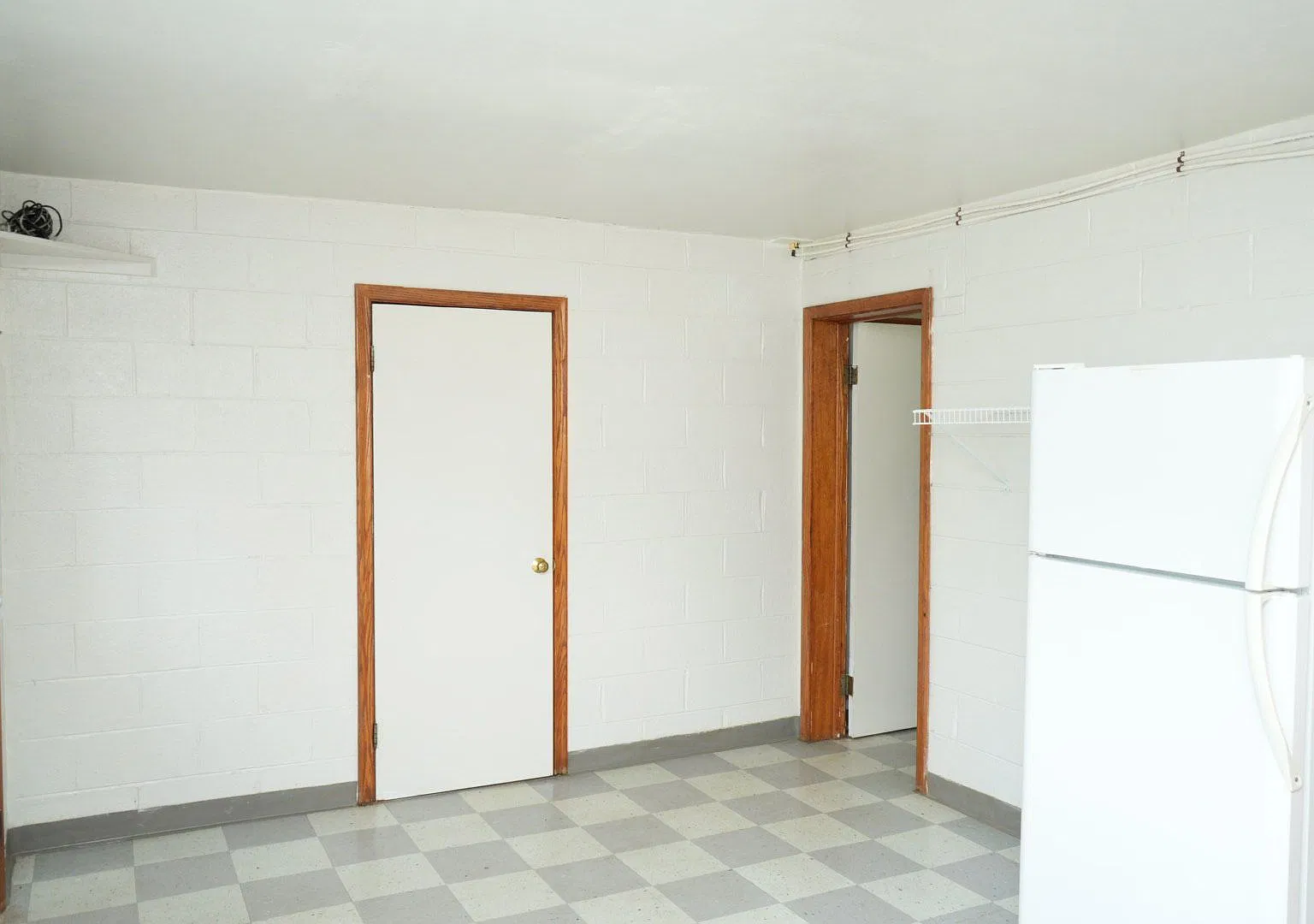 1883 University Cir — Photo 4