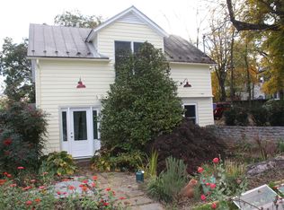 525 Grove Ave, Charlottesville, VA 22902