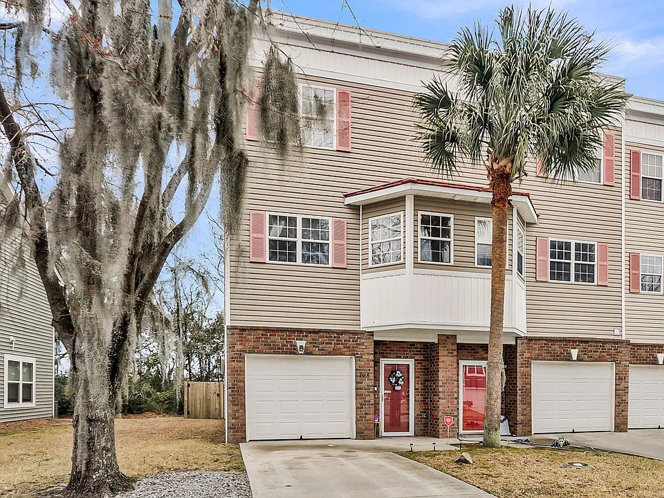 4668 Palm View Cir