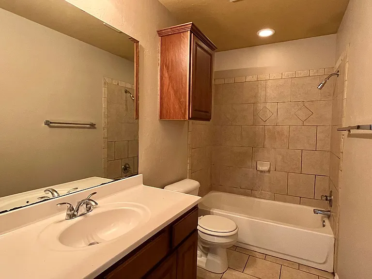 1703 Everglade Ct — Photo 12