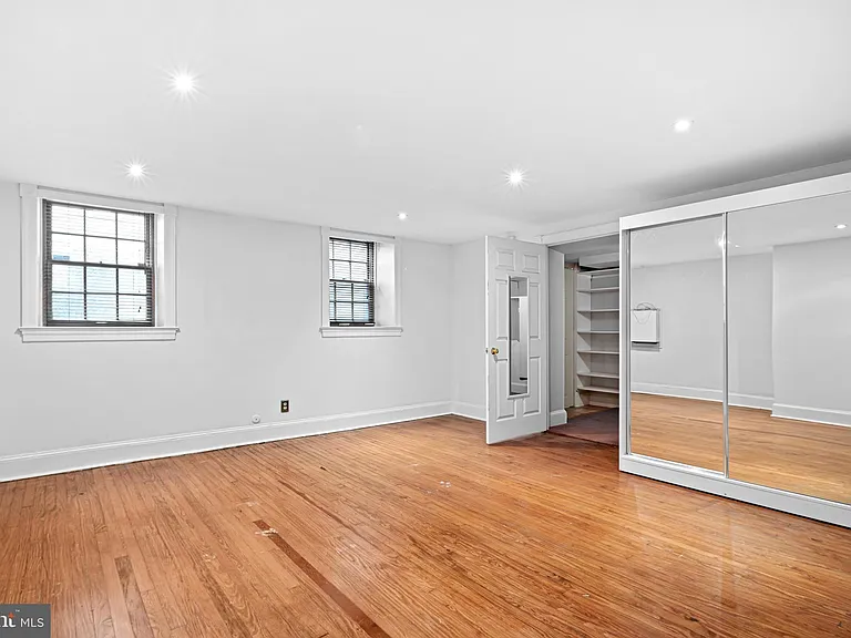 1018 Spruce St #1M — Photo 15