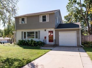 504 15th St NW, Rochester, MN 55901