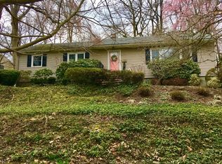 662 Ellen Pl, Oradell, NJ 07649