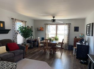 1027 W 3rd St, Spring Valley, IL 61362