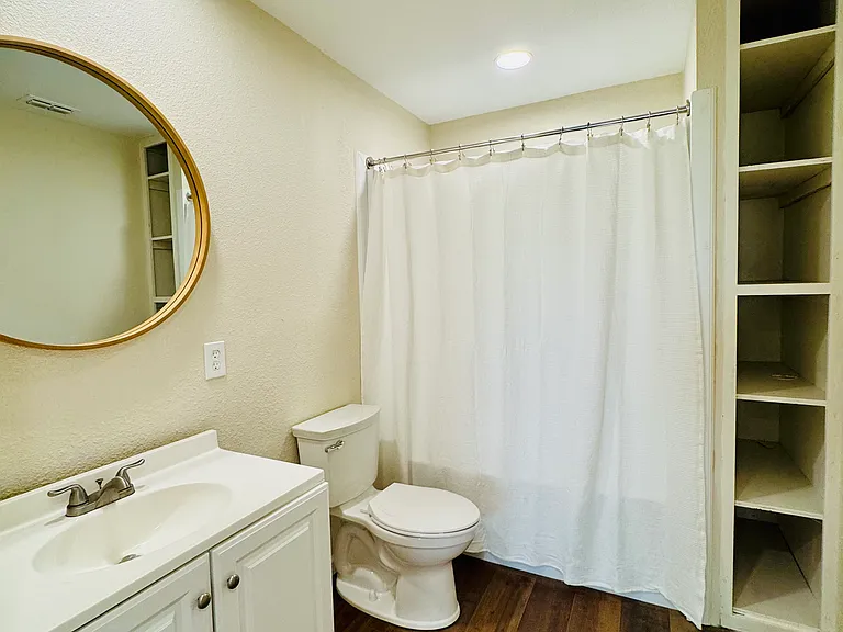 1185 FM 1540 — Photo 10