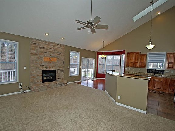 3rd image of 5808 Meadowlark Ct