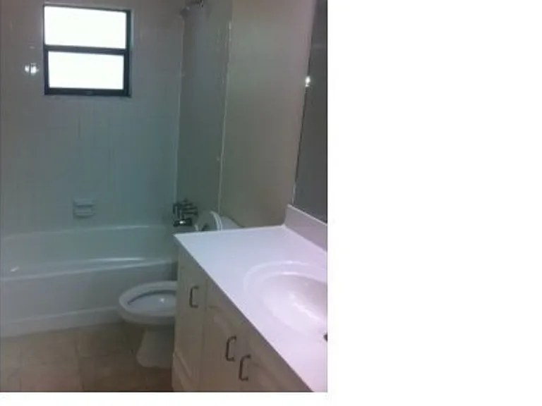 3019 Sea Gate Cir — Photo 3