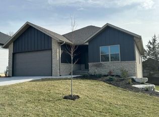 1302 W Jovie St, Ozark, MO 65721