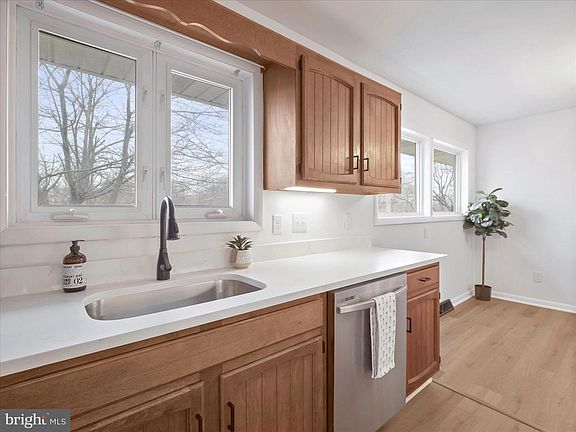 5th image of 1125 Haven Rd