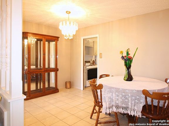 4th image of 4802 Fairford Dr