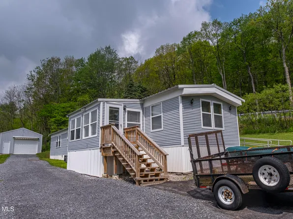 1277 Diamond Ln, Portage, PA 15946