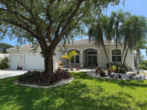 104 Raphael Pl