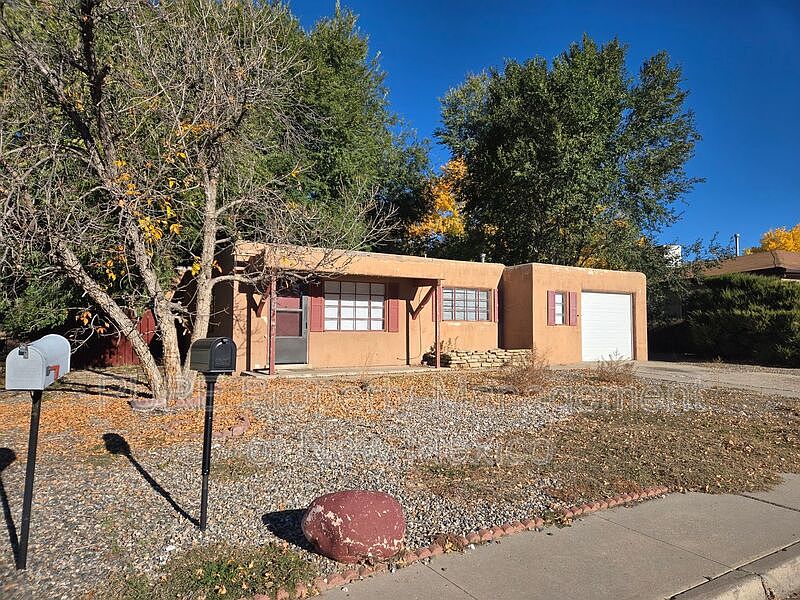1st image of 726 El Paso Dr