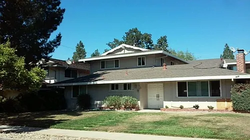 Castlewood Dr 915 Photo 1