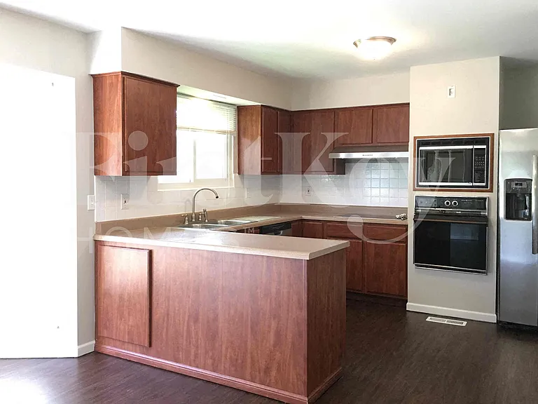 5 Les Cherbourg Ct — Photo 8
