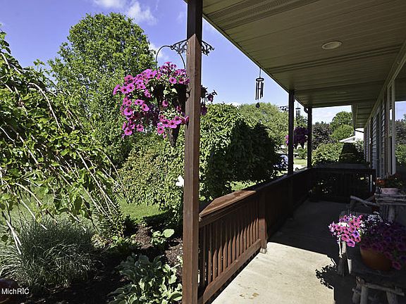 5th image of 31821 Pawton Ln