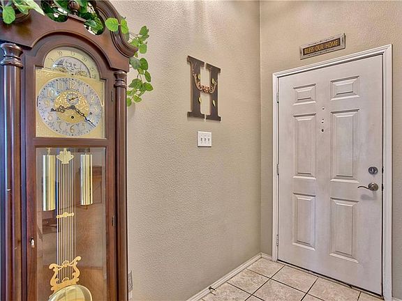 4th image of 9300 Norfolk Ln