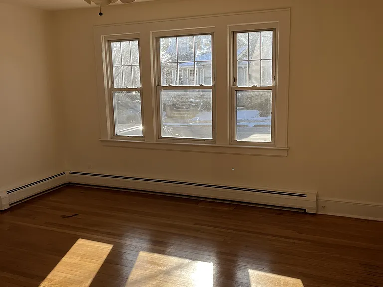 12 Abbott Pl #1 — Photo 7