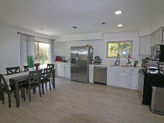 4th image of 1102 Turnstone Way