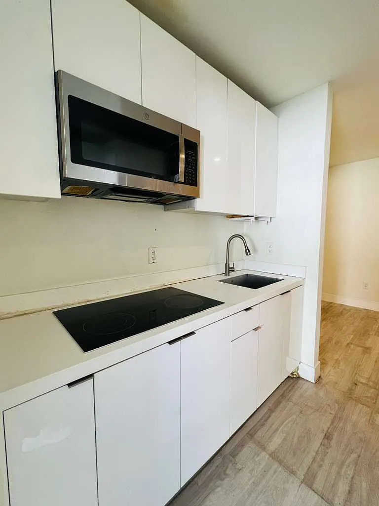 2 bed, 1428 sqft, $2,200 — Photo 4