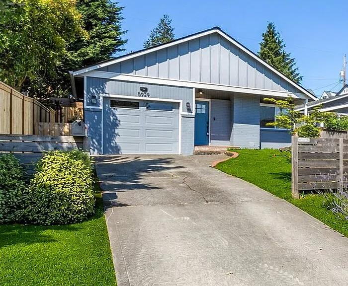 5929 32nd Ave SW — Photo 1