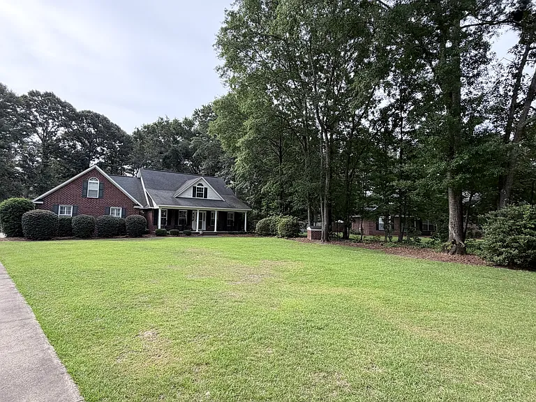 90 Old Spring Ct — Photo 23