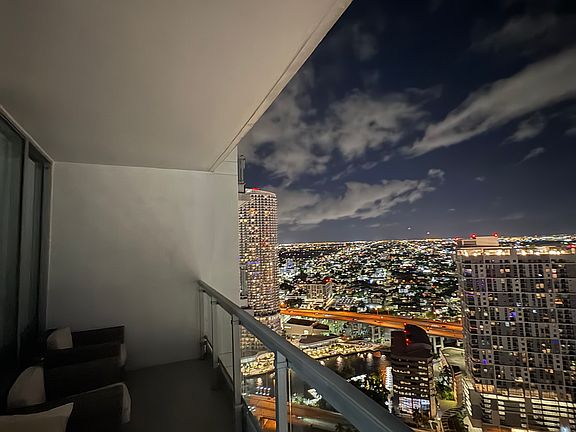 2nd image of 90 SW 3rd St Floor 4308-3
