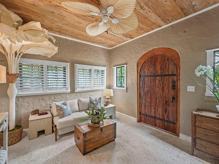 605 Sunset Rd — Photo 15