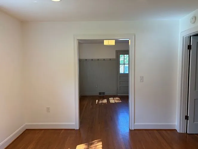 301 Rowland Dr — Photo 20