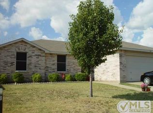 305 Firewheel Rd, Burleson, TX 76028